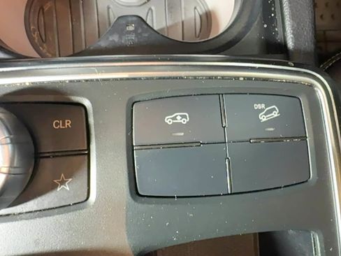 Used 2015 Mercedes-Benz GL 450 4MATIC image 35