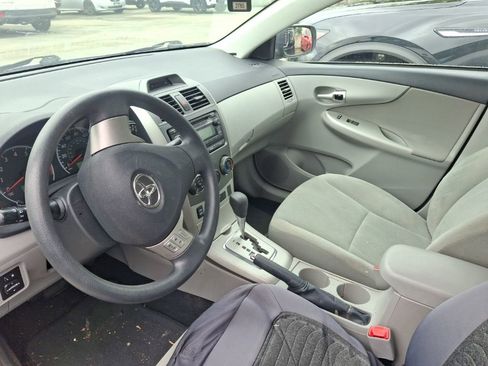 Used 2012 Toyota Corolla LE FWD image 9