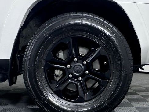 Used 2021 Toyota 4Runner SR5 Premium w/ Moonroof Package image 8