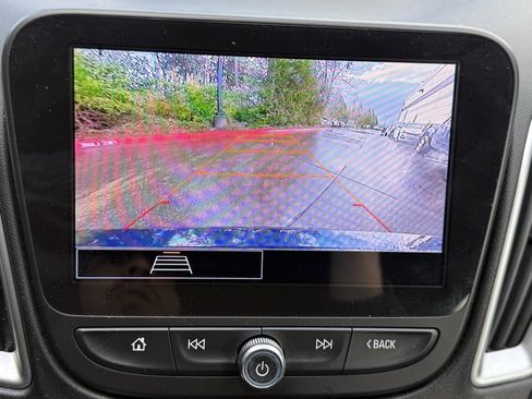 Used 2023 Chevrolet Malibu LT image 34