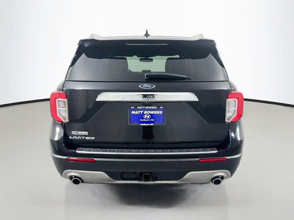 Used 2024 Ford Explorer Limited w/ Limited Technology Package RWD image 6