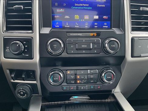 Certified 2020 Ford F350 Lariat image 15