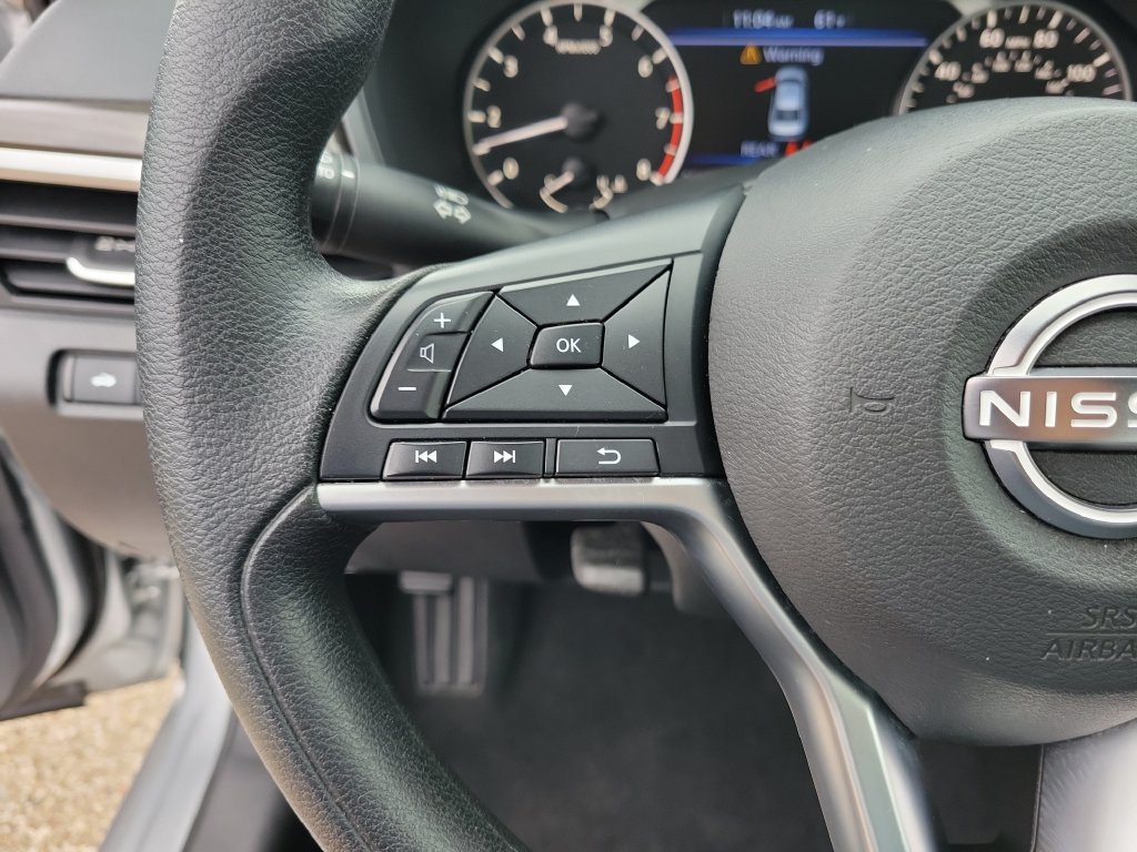 Used 2024 Nissan Altima 2.5 SV FWD image 22