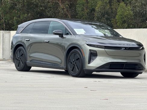 Used 2026 Lucid Gravity Grand Touring image 6