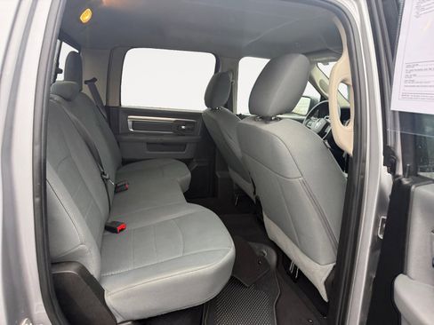 Used 2020 RAM 1500 Classic SLT image 18