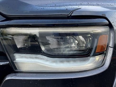 Used 2020 RAM 1500 Laramie w/ Night Edition image 27