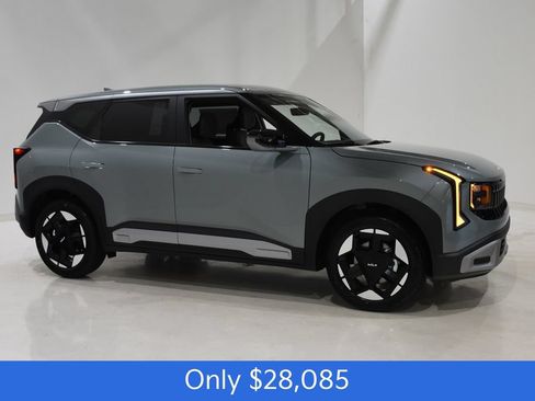 New 2027 Kia Seltos S FWD image 3