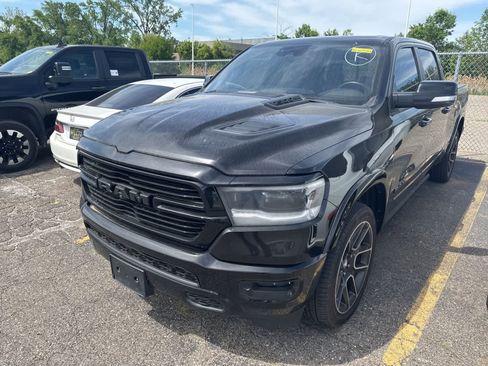 Used 2019 RAM 1500 Laramie AWD/4WD image 2