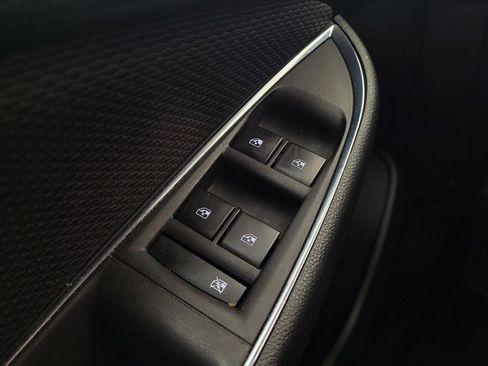 Used 2017 Chevrolet Cruze LT w/ Convenience Package image 27