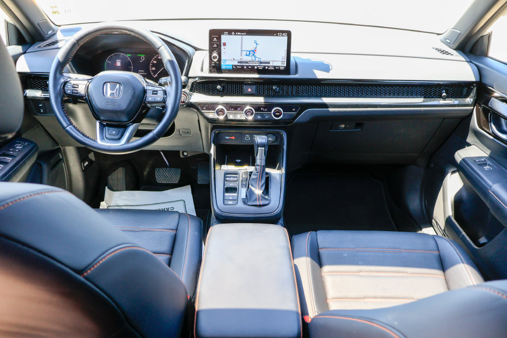 Used 2025 Honda CR-V Sport Touring image 6