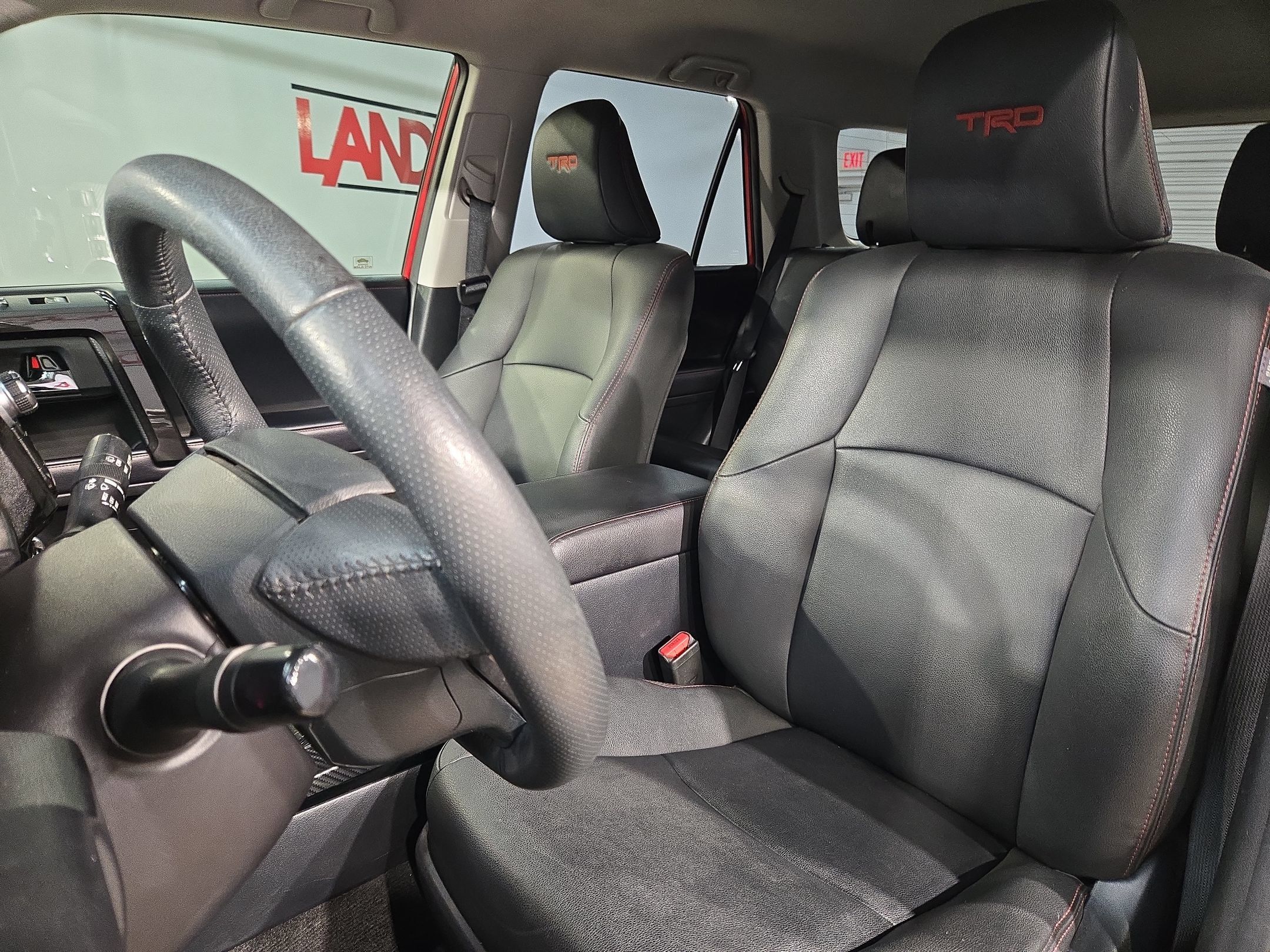 Used 2019 Toyota 4Runner TRD Off-Road Premium AWD/4WD image 23