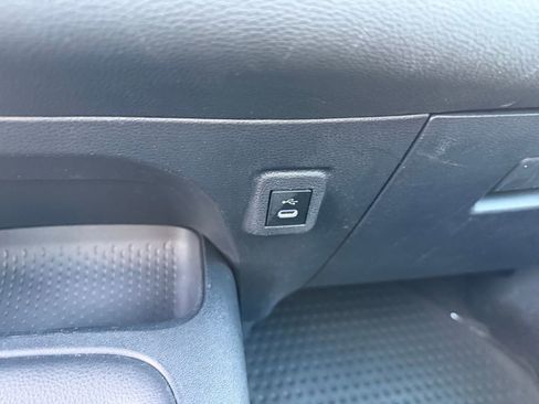 Used 2024 Toyota Corolla LE FWD image 26