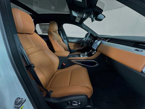 New 2026 Jaguar F-PACE R-Dynamic S image 28