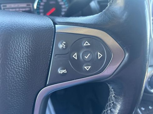 Used 2019 Chevrolet Suburban LT AWD/4WD image 18