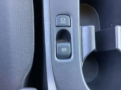 Used 2025 Toyota Corolla LE image 26