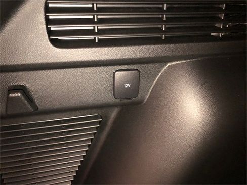 Used 2023 Ford Escape Platinum w/ Premium Technology Package image 9