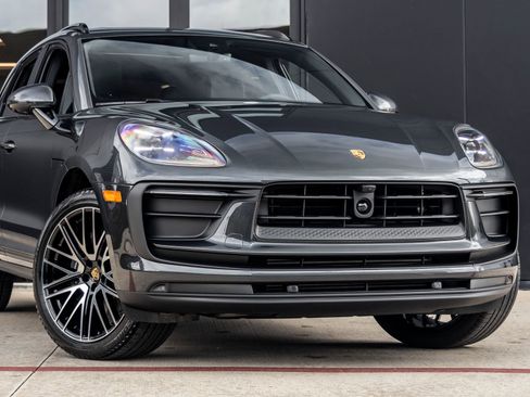 New 2026 Porsche Macan AWD/4WD image 9