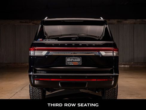 Used 2024 Lincoln Navigator Black Label image 8