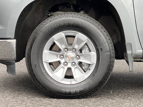 Used 2025 Chevrolet Silverado 1500 LT image 26