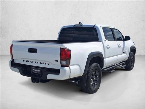 Used 2021 Toyota Tacoma SR5 w/ Technology Package RWD image 5