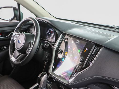 Used 2025 Subaru Outback Premium image 25