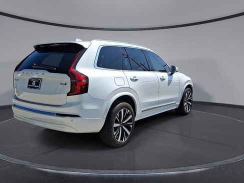 New 2026 Volvo XC90 B6 Core w/ Protection Package Premier AWD/4WD image 18