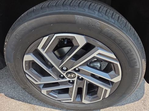 Used 2025 Hyundai Tucson Limited AWD/4WD image 31