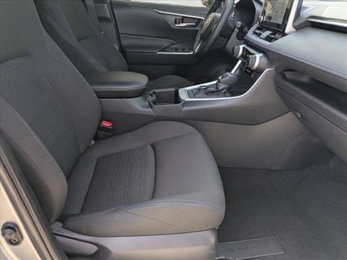 Used 2025 Toyota RAV4 SE w/ Weather Package AWD/4WD image 19