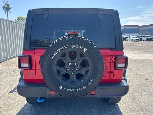 Used 2023 Jeep Wrangler Unlimited w/ Cold Weather Group AWD/4WD image 6