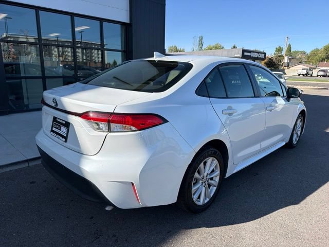 Used 2025 Toyota Corolla LE w/ LE Premium Package AWD/4WD image 8