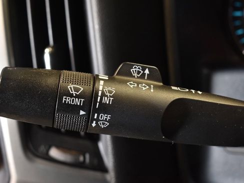 Used 2018 Chevrolet Silverado 1500 LT w/ Redline Edition image 17