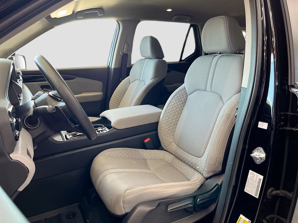 Used 2023 Honda Pilot LX image 19