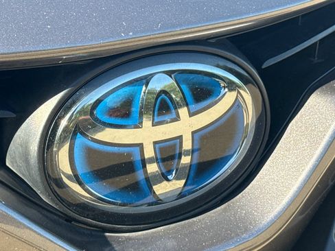 Used 2021 Toyota Camry SE w/ Cold Weather Package FWD image 47