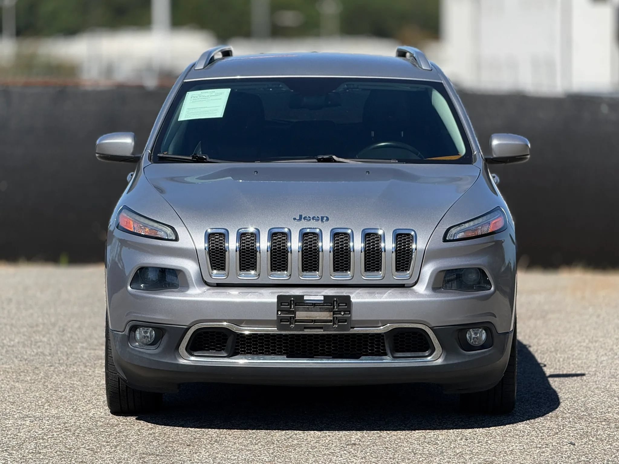 Used 2015 Jeep Cherokee Limited AWD/4WD image 5