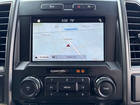 Used 2018 Ford F150 XLT w/ Equipment Group 302A Luxury AWD/4WD image 38