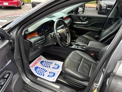 Used 2022 Lincoln Corsair Reserve w/ Sport Package image 25