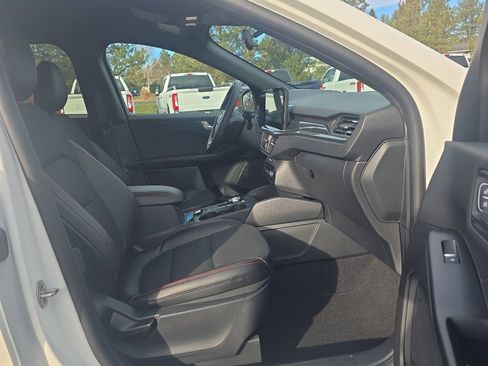 New 2026 Ford Escape ST-Line w/ Tech Pack #1 image 9