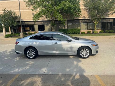 Used 2021 Chevrolet Malibu LT FWD image 7