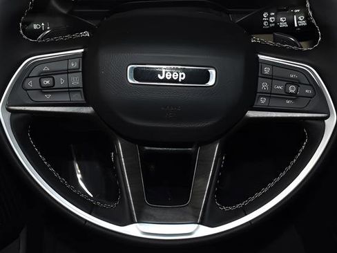 New 2026 Jeep Grand Cherokee Limited w/ Limited Altitude Package AWD/4WD image 21