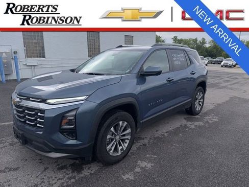 Used 2025 Chevrolet Equinox LT w/ Convenience Package II AWD/4WD image 1