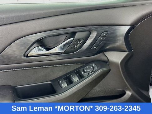 Used 2021 Chevrolet Traverse High Country image 18