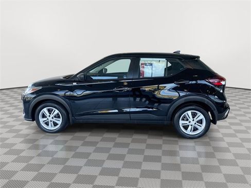 Used 2024 Nissan Kicks S image 6