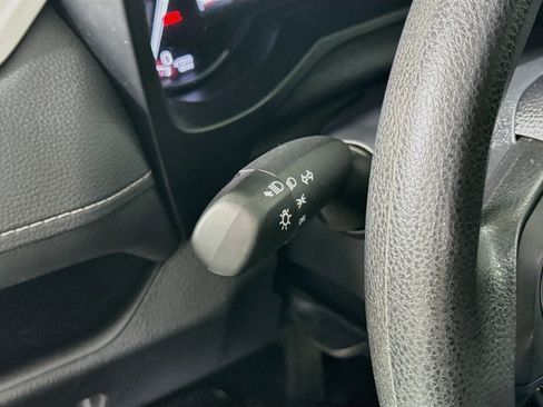 Used 2023 Toyota RAV4 LE AWD/4WD image 10