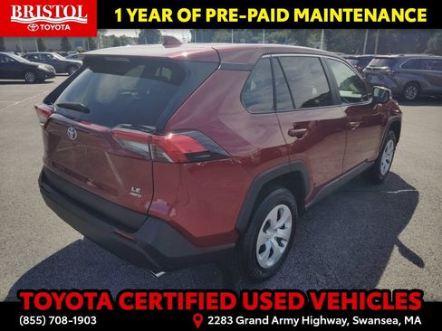 Used 2024 Toyota RAV4 LE AWD/4WD image 7