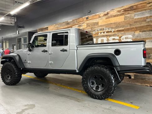 Used 2014 Jeep Wrangler Unlimited Rubicon w/ Connectivity Group AWD/4WD image 22