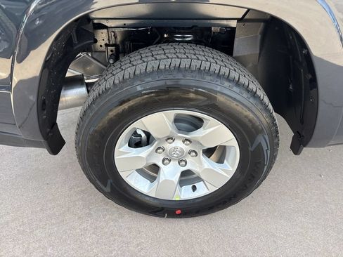 New 2026 RAM 1500 Big Horn AWD/4WD image 11