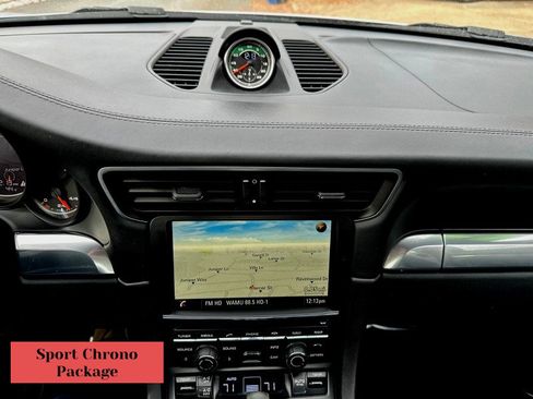 Used 2015 Porsche 911 4 Coupe image 22