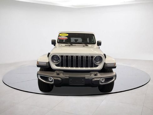 Certified 2025 Jeep Wrangler Sahara w/ Safety Group image 2