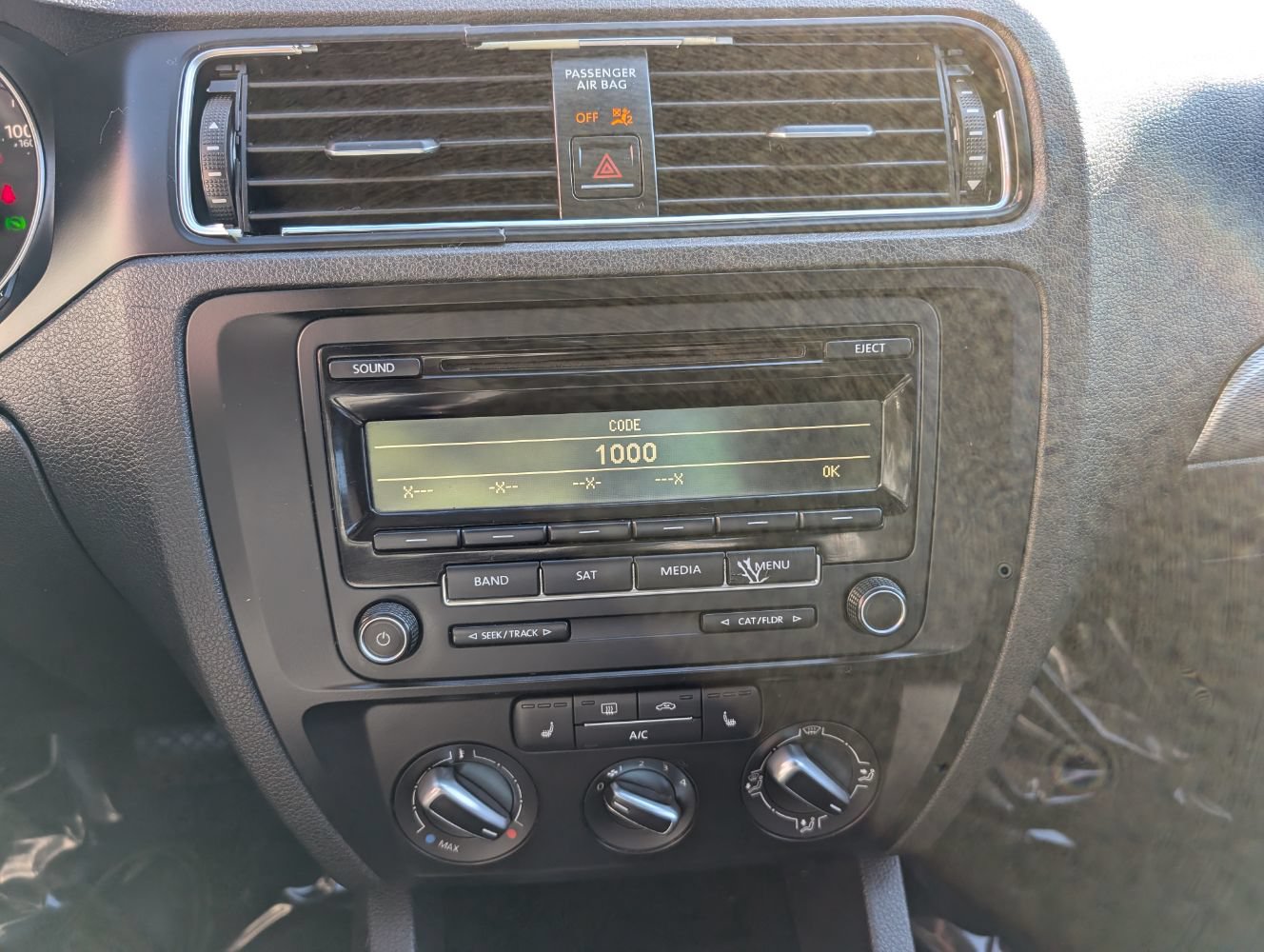 Used 2015 Volkswagen Jetta SE FWD image 22