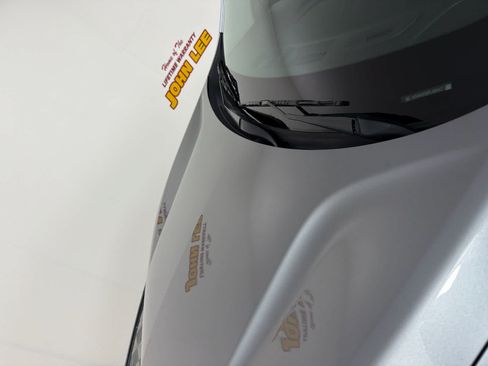 Used 2023 Chevrolet Equinox LT FWD image 11